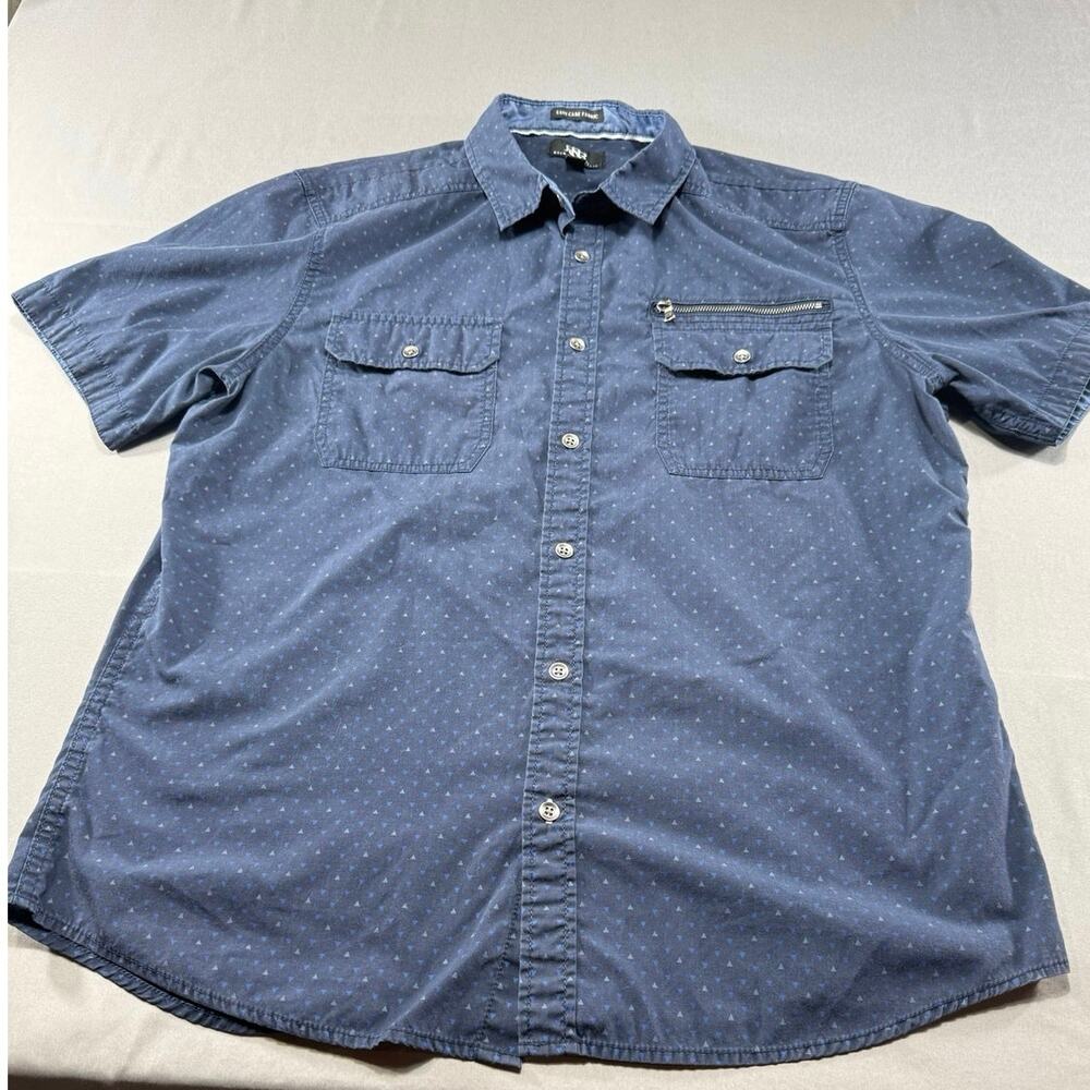 Rock & Republic Men’s L Navy Blue Geometric Print Short Sleeve Button Up Shirt